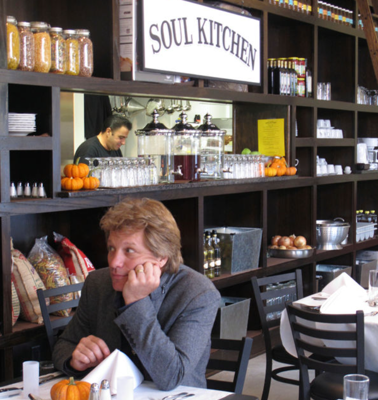 Bon Jovi Sahneye Damga Vurdu