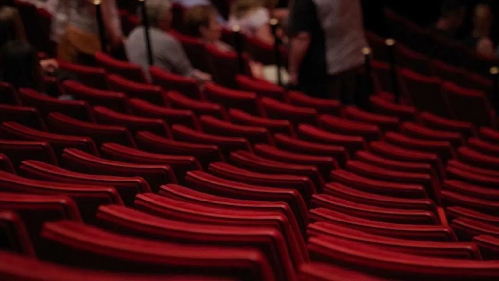 SİVAS DEVLET TİYATROSU “KARACAOĞLAN” OYUNUNU SEYİRCİYLE BULUŞTURACAK