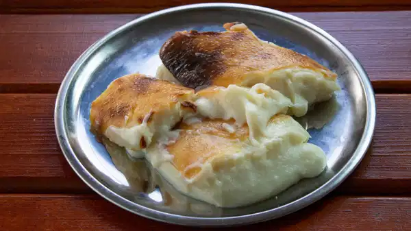 Fırında Kızaran Lezzet: İftar İçin Hafif Süt Helvası