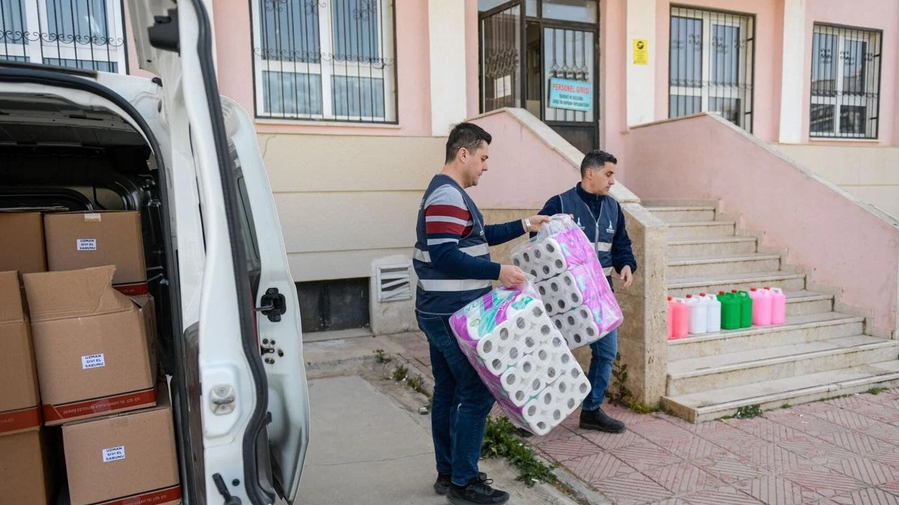 Büyükşehir’ten Okullara Hijyen Desteği