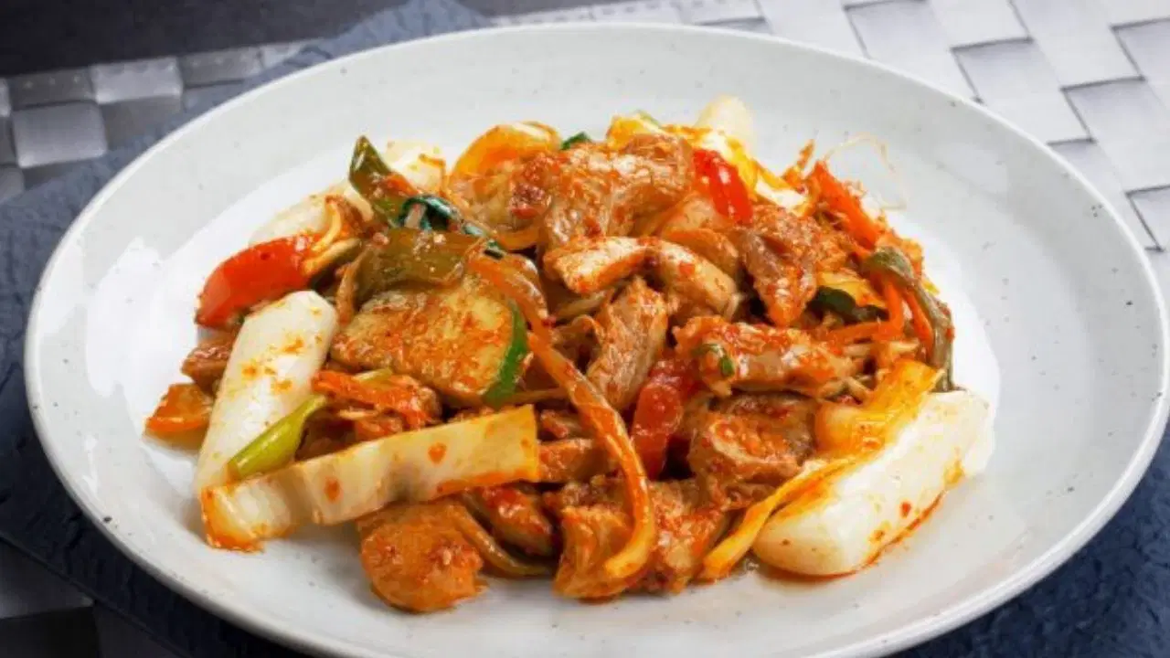 Kore Mutfağının İmzası: Dak Galbi Hakkında Her Şey