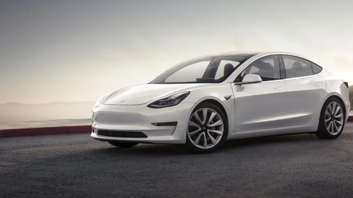 Tesla’dan Model 3’e Ücretsiz Şarj Kampanyası