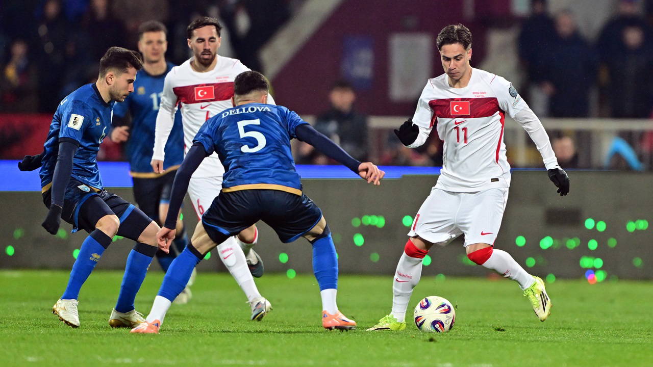 Kenan Yıldız’dan Juventus Mesaisi: Saha İçinde Rakip, Saha Dışında Kardeş