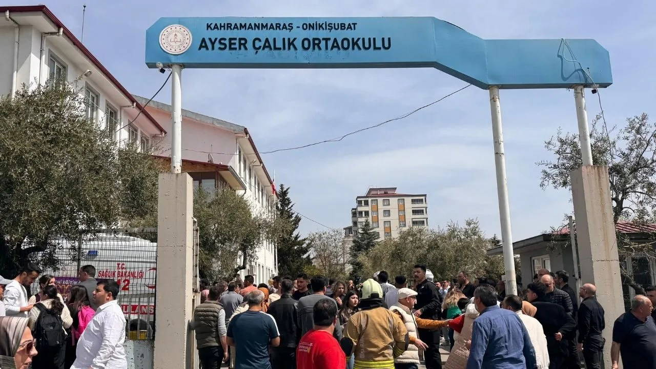 Sendikalardan MEB’e Talep: Türkiye Genelinde Okullar Tatil Edilmeli