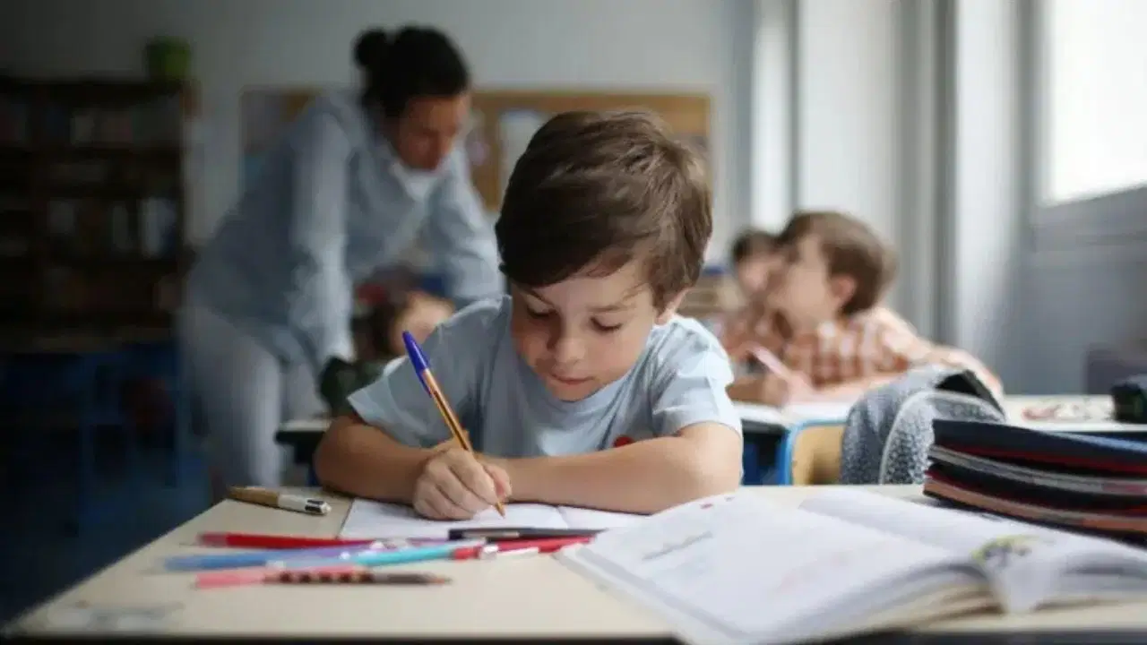 “İsveç’ten dikkat çeken karar: Eğitimde yeniden kağıt ve kalem dönemi”