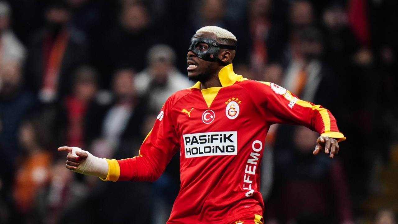 Victor Osimhen İçin Flaş İddia: “Muhtemelen Kulüp Değiştirecek”
