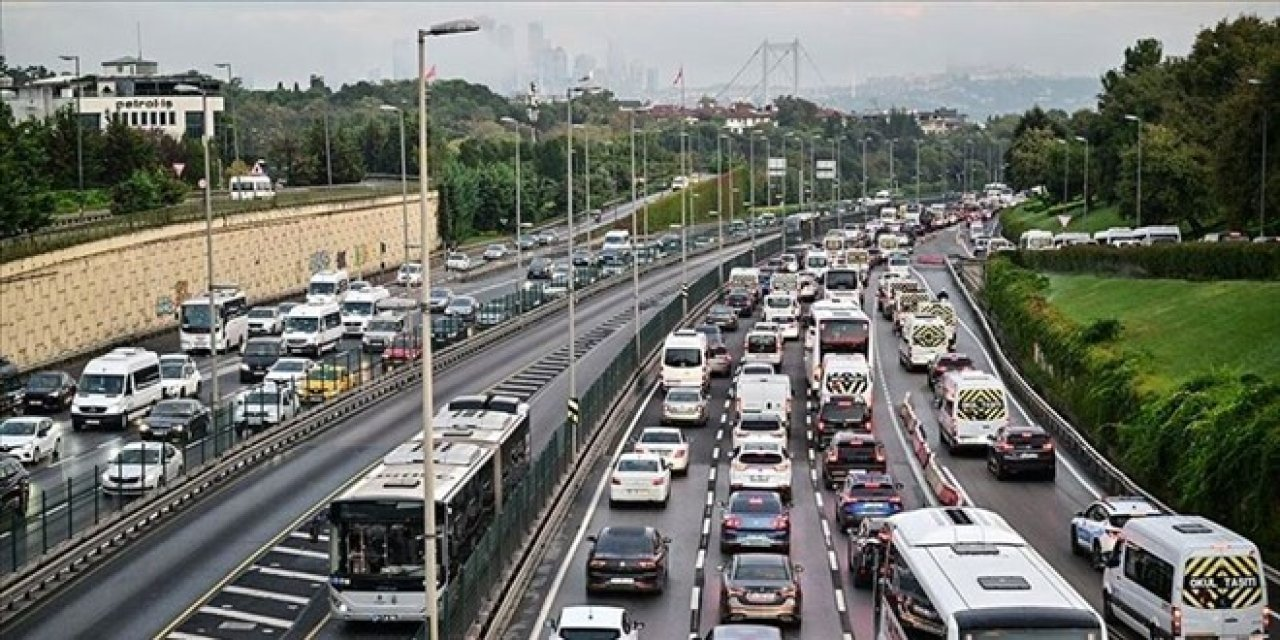 Bayram Tatili Dönüşünde Yollarda Yoğunluk Başladı